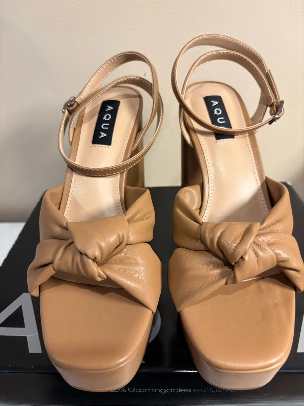 AQUA Lory Camel Platform Block Heel Sandals Size 9 NIB Knotted Ankle Strap Bloom
